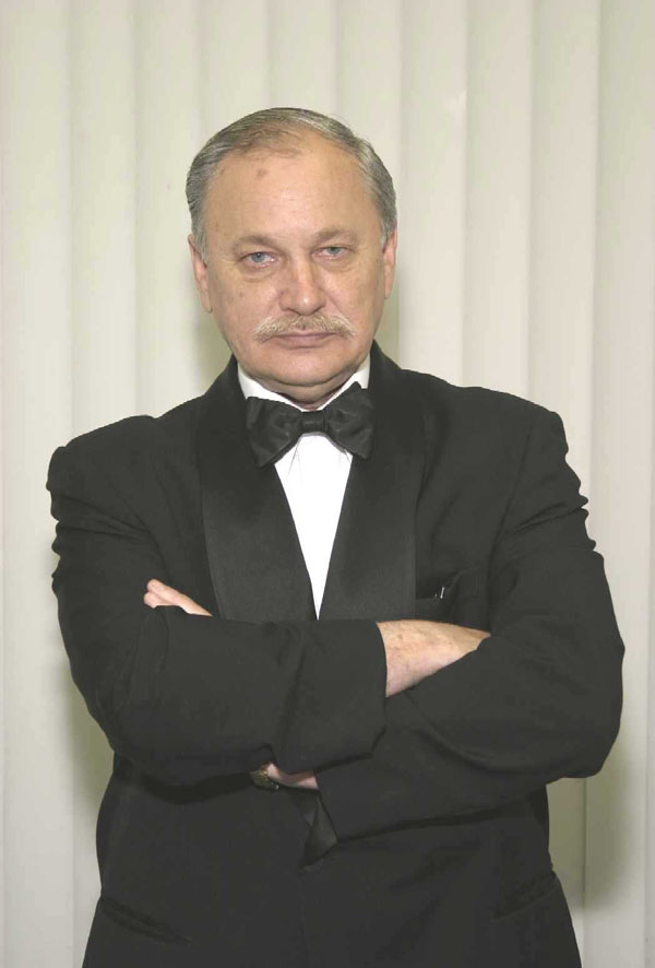 Валерий Михайлович Абрамов, тенор-саксофон