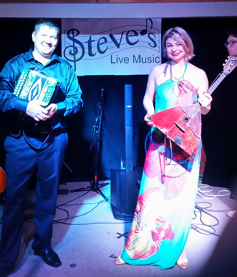 Barynya Russian Balalaika Duo, Steve's Live Music Club, Atlanta, Georgia, Elina Karokhina, Mikhail Smirnov