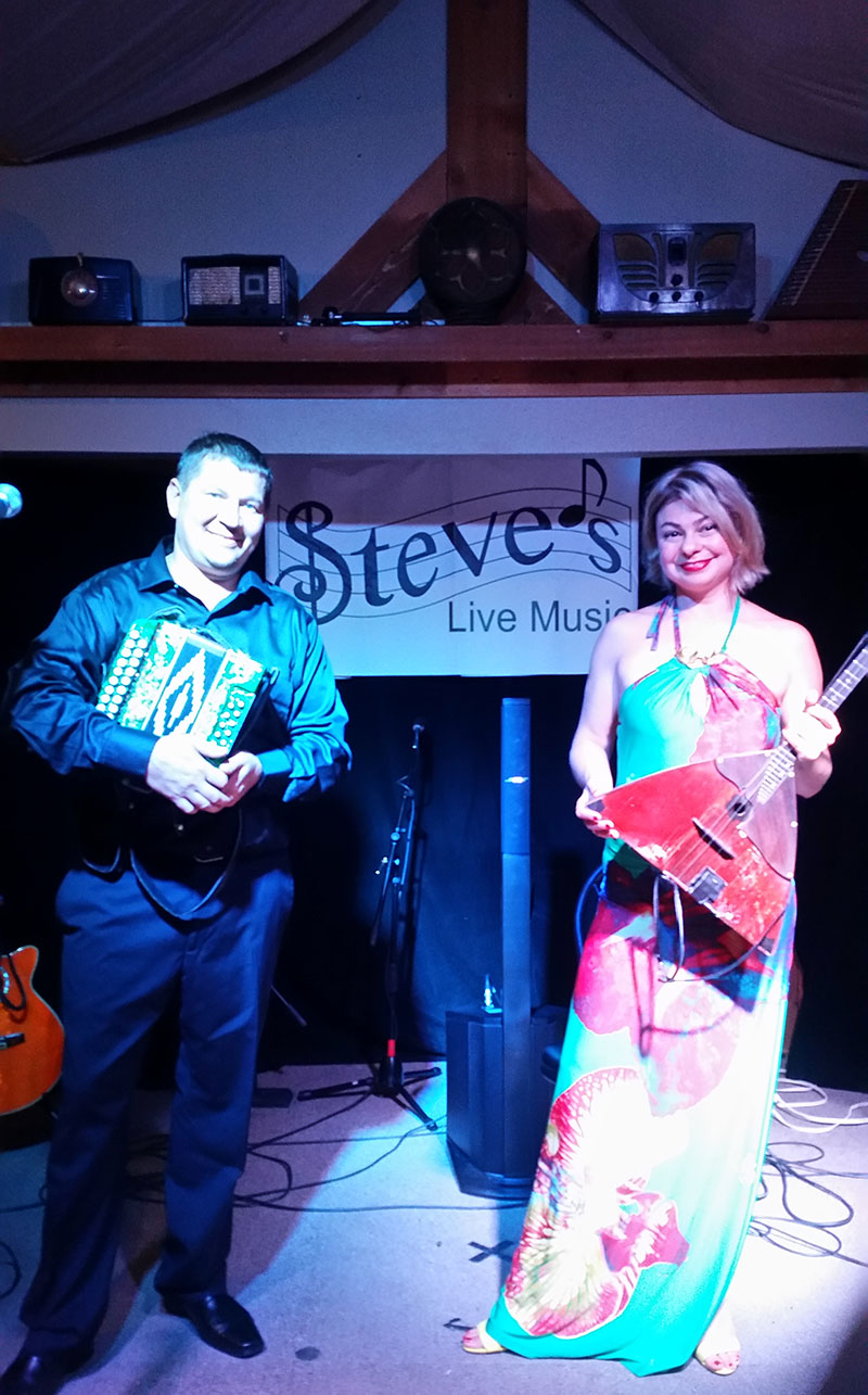 Barynya Russian Balalaika Duo, Steve's Live Music Club, Atlanta, Georgia, Elina Karokhina, Mikhail Smirnov